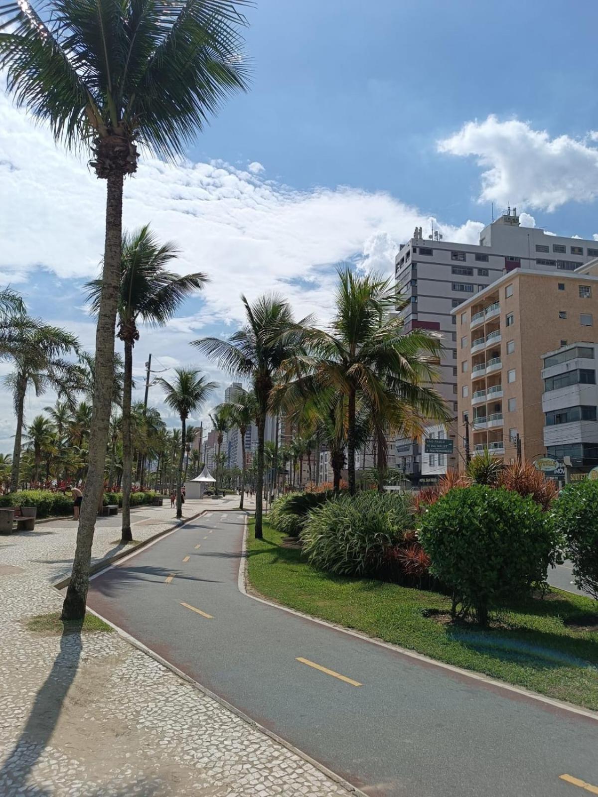 Aconchegante E Amplo, Proximo Ao Mar- Canto Do Forte Praia Grande (Santos) Esterno foto